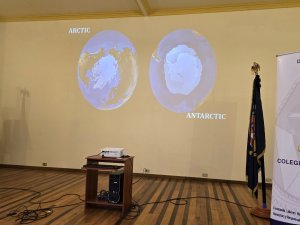 22 de mayo Charla Antártica II Medios