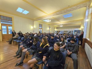 Charla Ley de Responsabilidad Penal Adolescente I Medios con P. Jefes