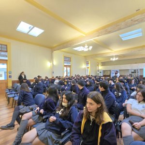 Charla Ley de Responsabilidad Penal Adolescente I Medios con P. Jefes