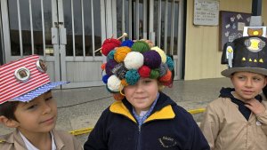 19 de julio Sombreros Reciclados