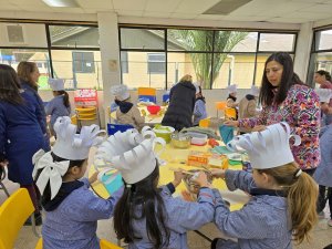 23 Cocinando con los 1º Básicos trabajo colaborativo