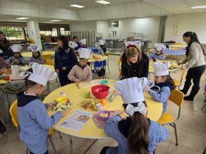 23 Cocinando con los 1º Básicos trabajo colaborativo