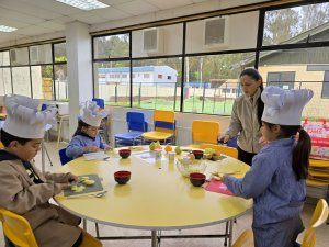 23 Cocinando con los 1º Básicos trabajo colaborativo