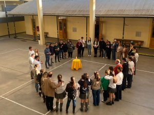 24 de septiembre Encuentro de Padres y Padrinos III Medio Confirmación