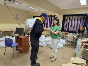 13 diciembre entrega de cajas de Navidad