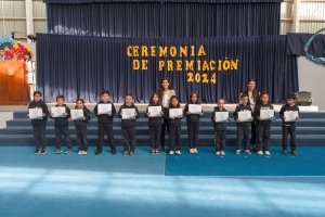 10 diciembre Ceremonia premiación Básica