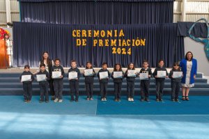 10 diciembre Ceremonia premiación Básica