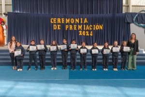 10 diciembre Ceremonia premiación Básica