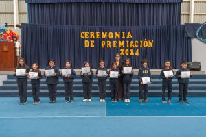 10 diciembre Ceremonia premiación Básica